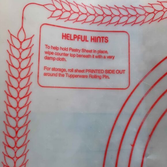 Vintage Tupperware Pastry Mat and Rolling Pin Sheet and Measurements Conversion - Picture 4 of 6